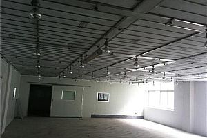在(zai)設計無(wu)塵噴(pen)漆房時(shi)要(yao)註意(yi)哪些(xie)方(fang)麵(mian)呢
